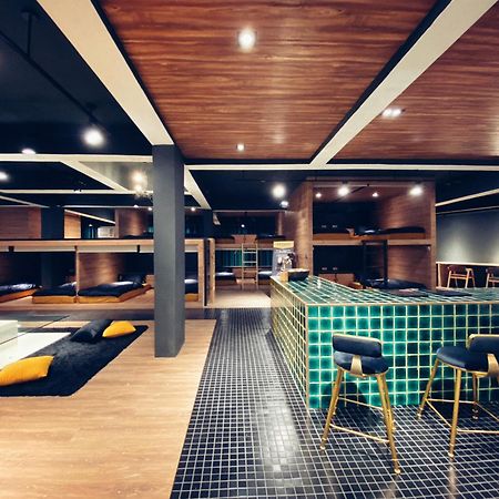 Perbed Hostel-Taichung Station Екстер'єр фото