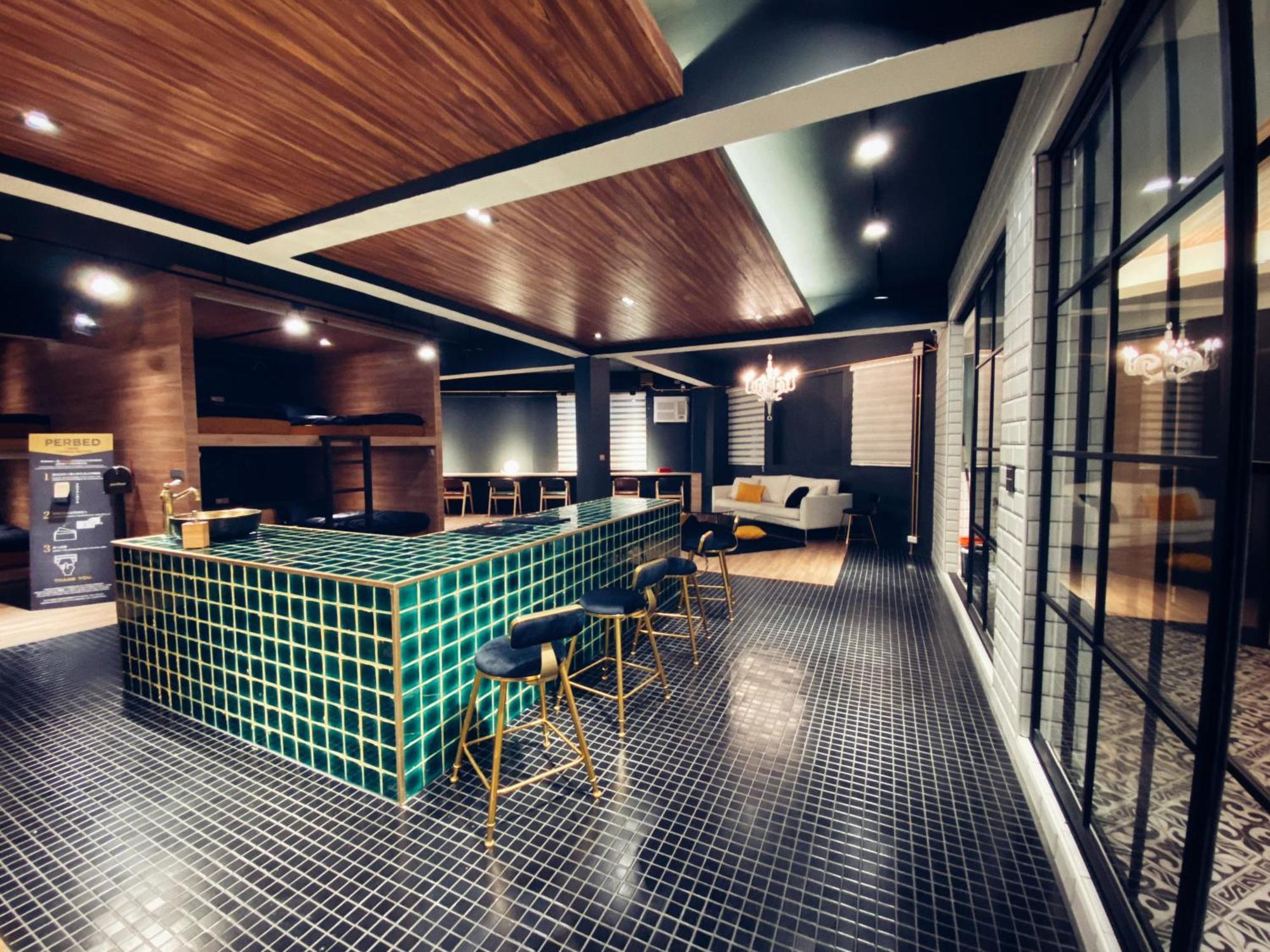 Perbed Hostel-Taichung Station Екстер'єр фото