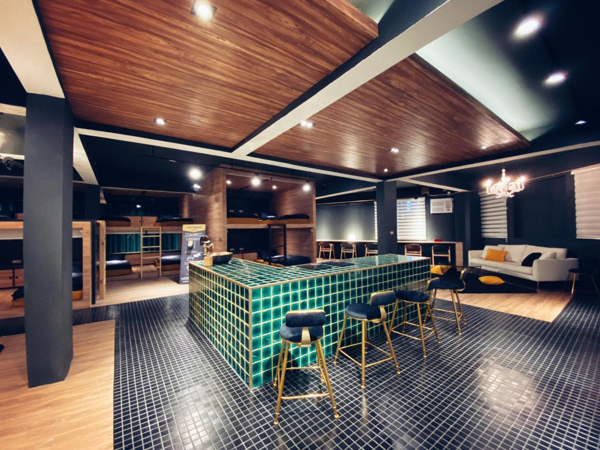 Perbed Hostel-Taichung Station Екстер'єр фото