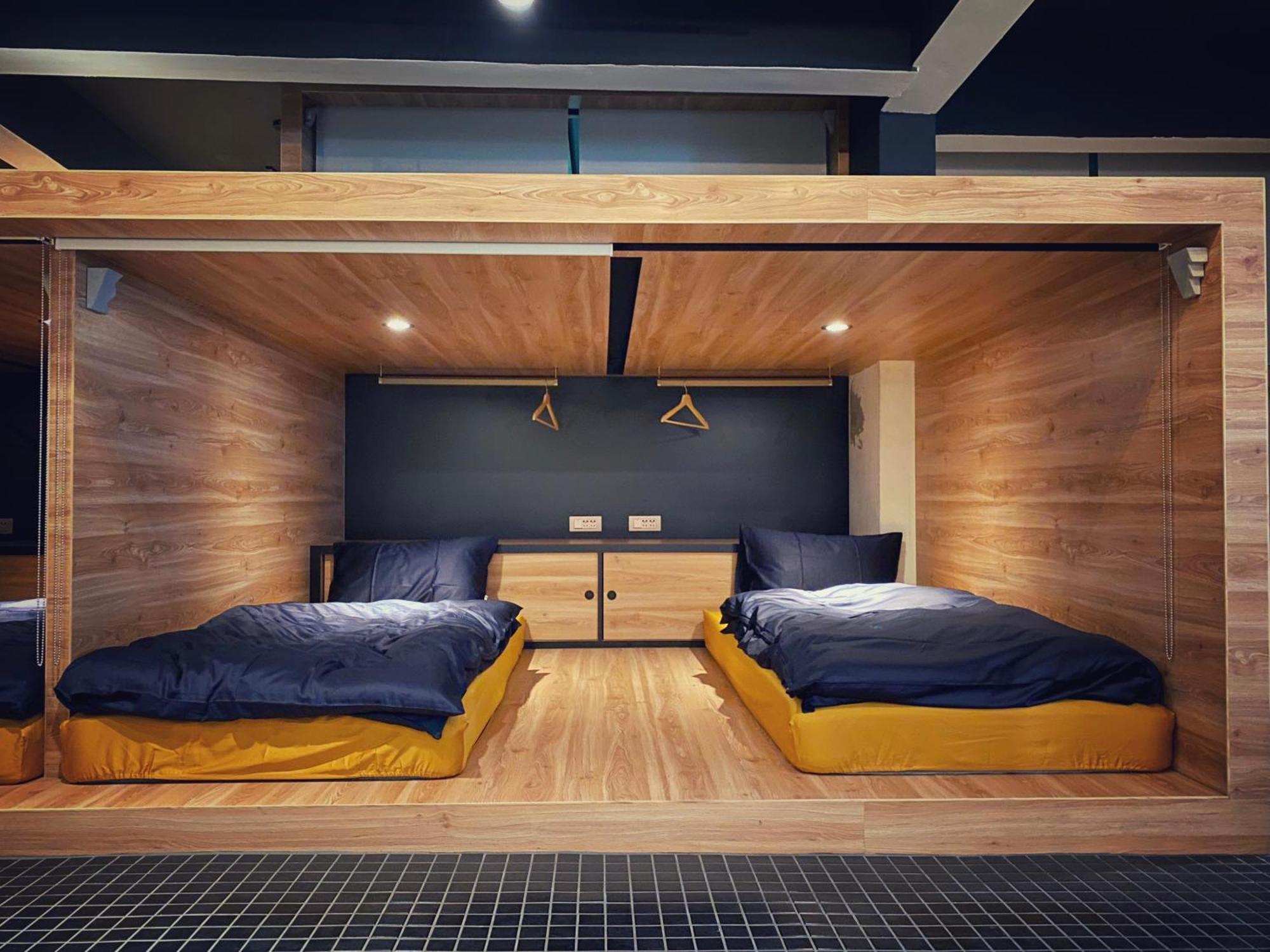 Perbed Hostel-Taichung Station Екстер'єр фото