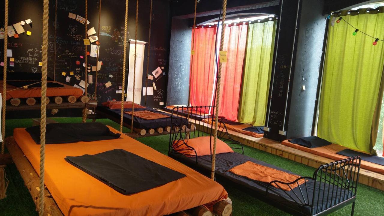 Perbed Hostel-Taichung Station Екстер'єр фото